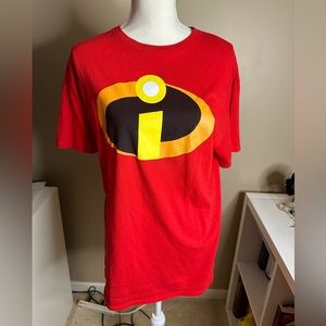 Disney Incredibles T-shirt size large. In great condition.